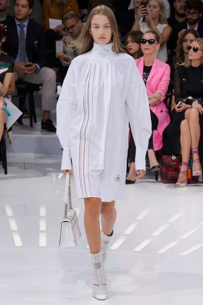 Look 42